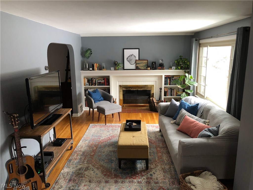 Charles M Collacott Cos Fruit - Residential