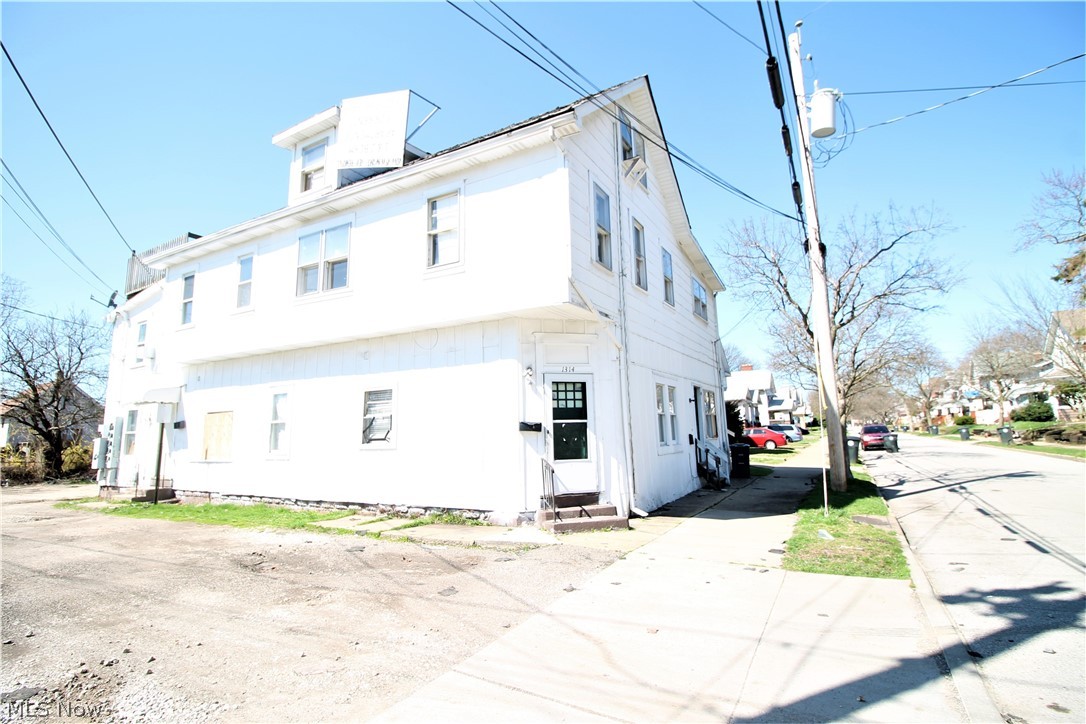 Upland Lawn - Residential Income