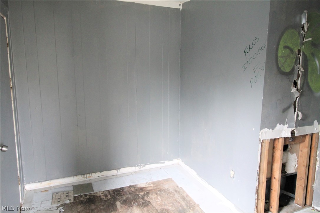 Upland Lawn - Residential Income