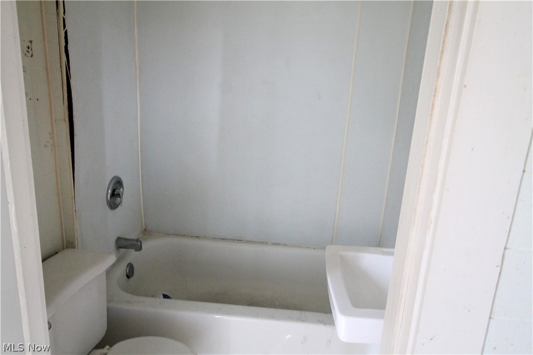 Upland Lawn - Residential Income