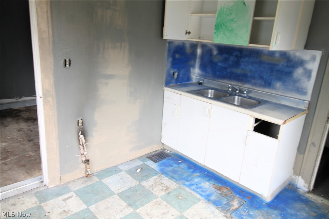 Upland Lawn - Residential Income