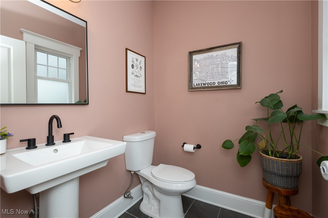 1544 Rockway Avenue, Lakewood, Ohio image 12