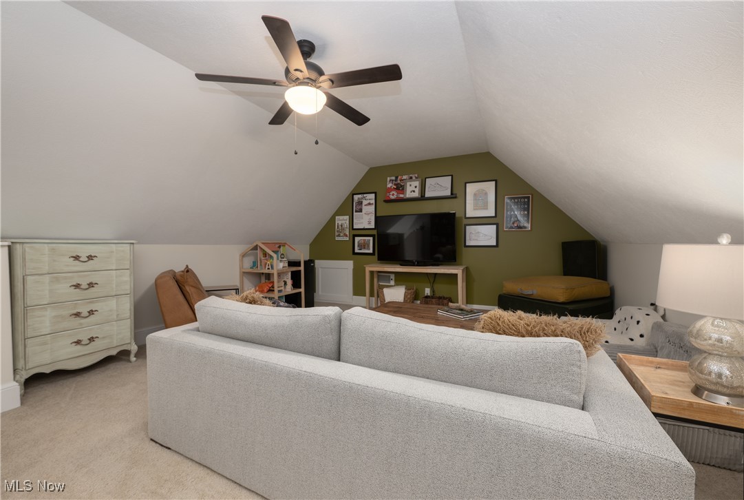 1544 Rockway Avenue, Lakewood, Ohio image 32