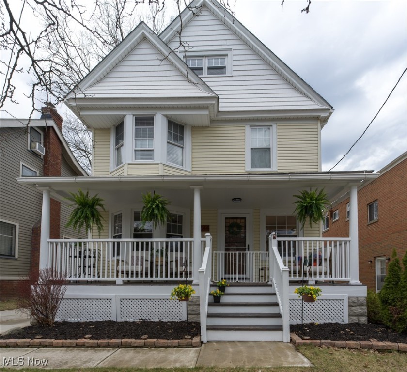 1544 Rockway Avenue, Lakewood, Ohio image 1