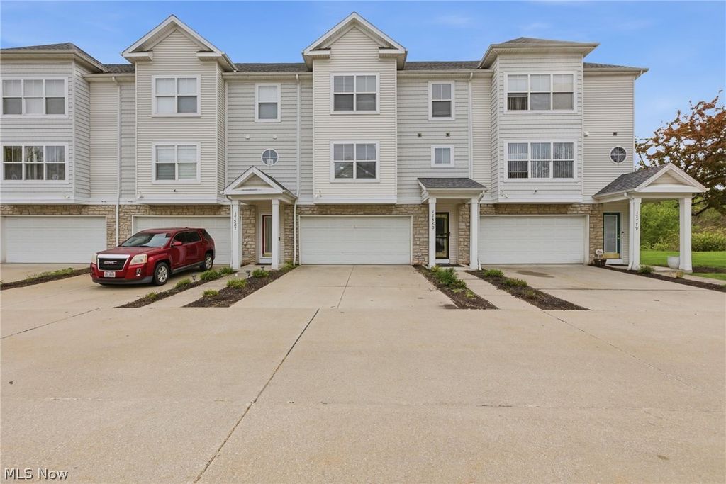 Photo of 17583 Wildwood Lane, Cleveland, OH 44119 (MLS # 5205386)