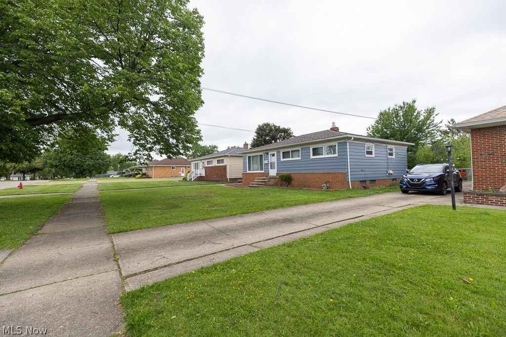 Photo of 9326 Ackley Road, Parma Heights, OH 44130 (MLS # 5212893)
