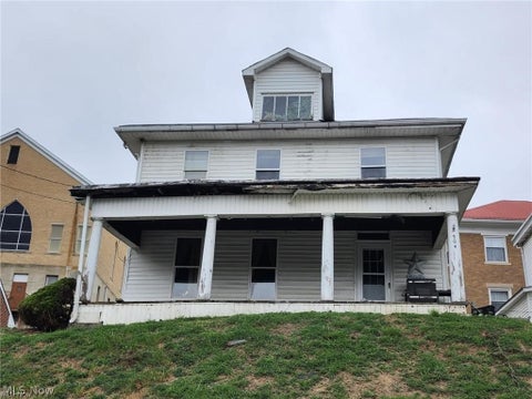 Homes For Sale - 504 Church Street<br/> Spencer, WV 25276