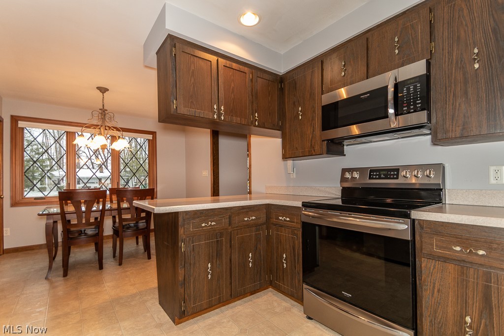 Brentwood 03 - Residential