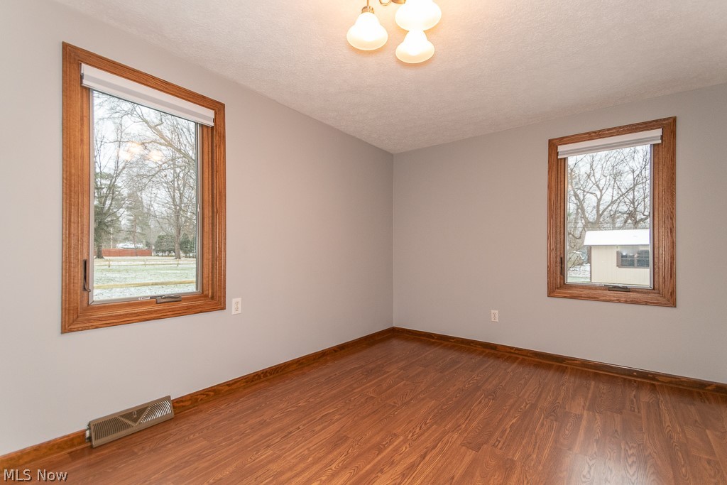 Brentwood 03 - Residential