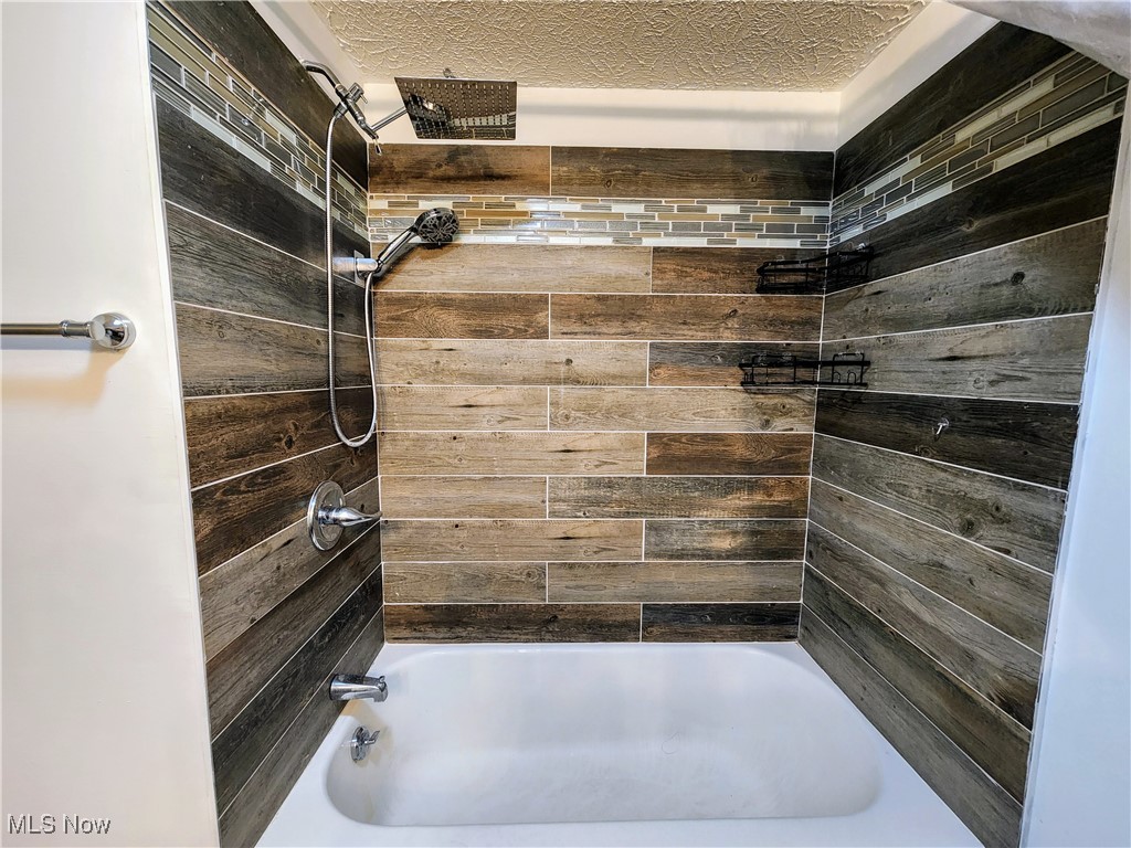 9005 Eckelberry Road, Cambridge, Ohio image 19