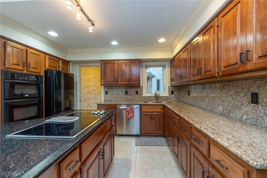 Pebblebrook Condos - Residential