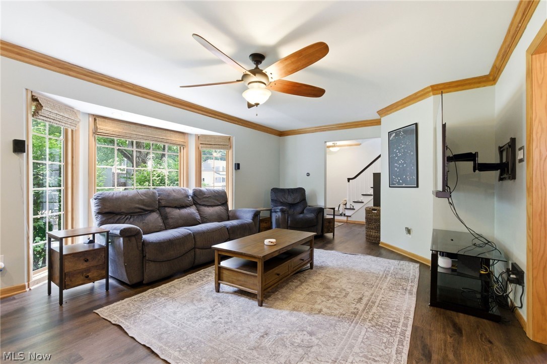 858 Cliffside Drive