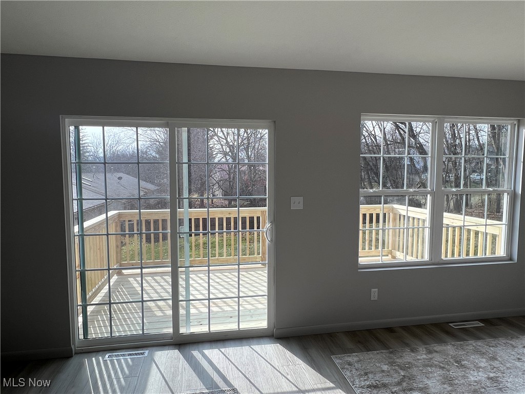 Brambly Hedge Knoll Condo - Residential