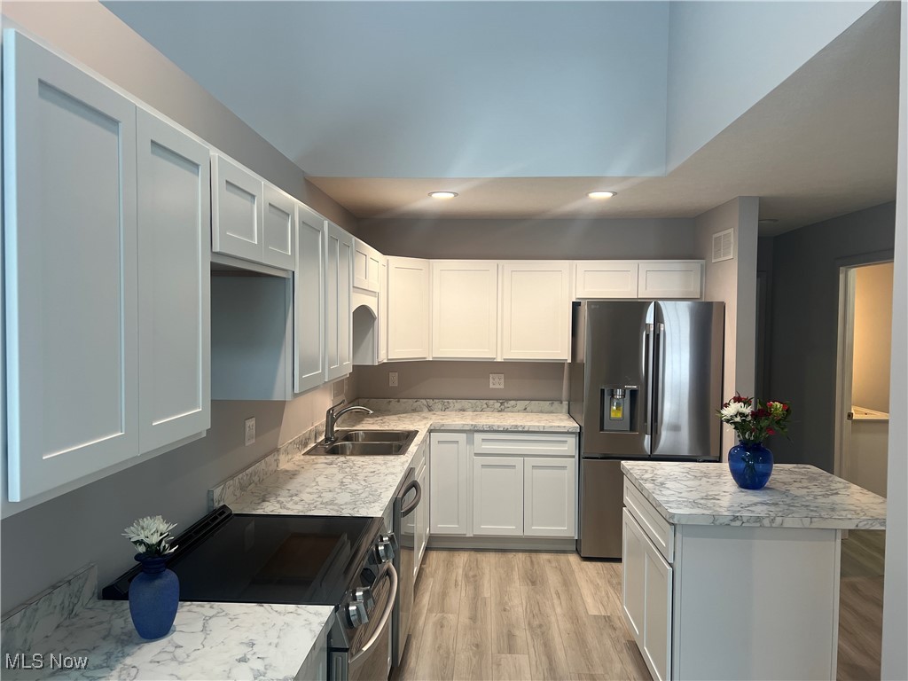 Brambly Hedge Knoll Condo - Residential