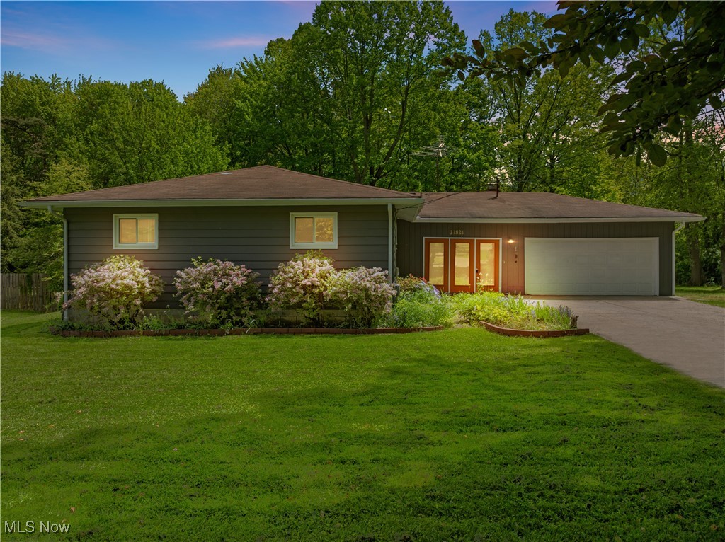 11824 Plum Ridge Drive, Hiram, Ohio image 1