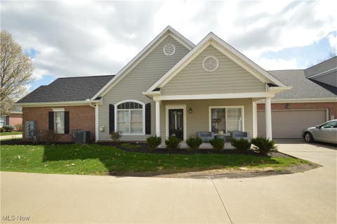 Photo for 4300 Westford Place 6B