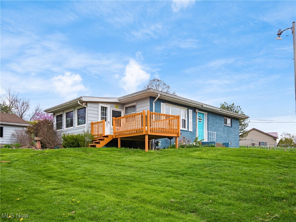 1381 S Westwood Drive, Zanesville, Ohio image 1
