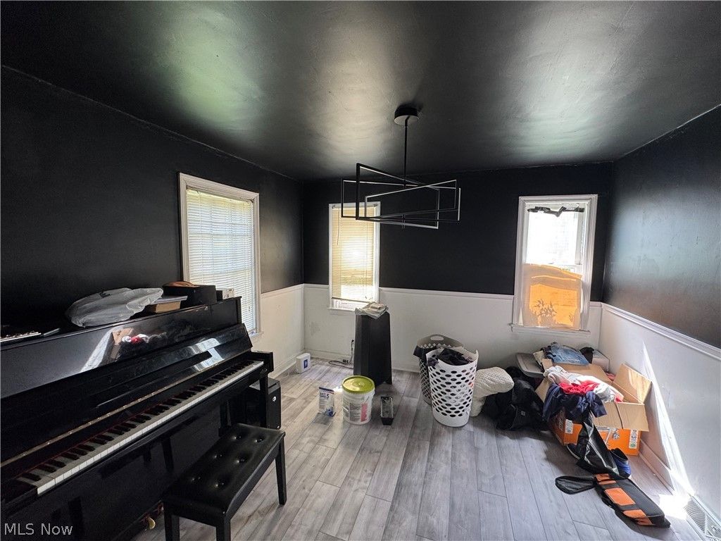 Photo of 19907 Ridgewood Avenue, Warrensville Heights, OH 44122 (MLS # 5222920)