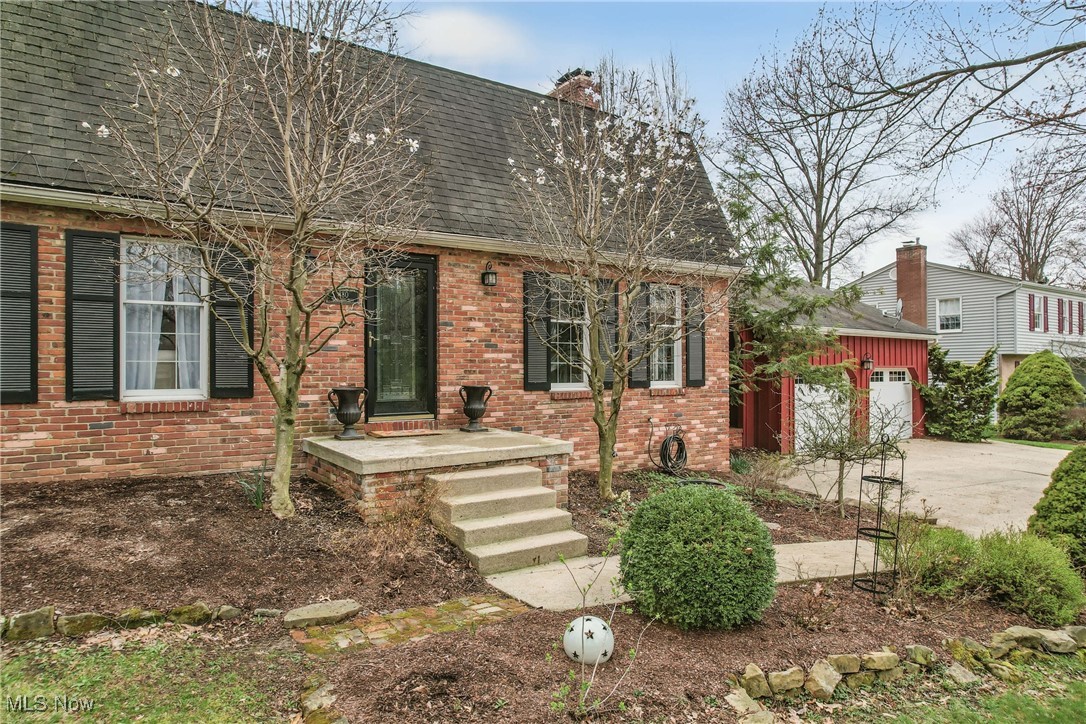 880 Blueberry Hill Drive, Canfield, Ohio image 6