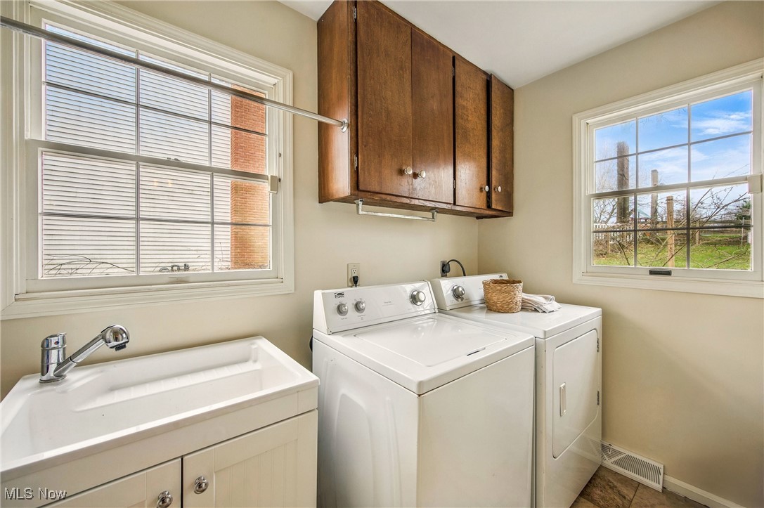 880 Blueberry Hill Drive, Canfield, Ohio image 21