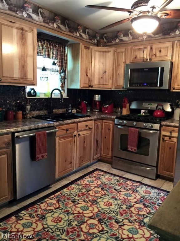 Pahlhurst Plaza Adn - Residential