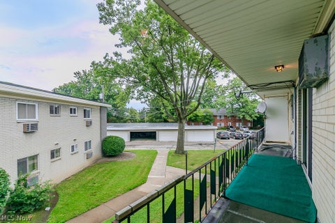 Tiny photo for 1372 Golden Gate Boulevard #B204, Mayfield Heights, OH 44124 (MLS # 5237149)