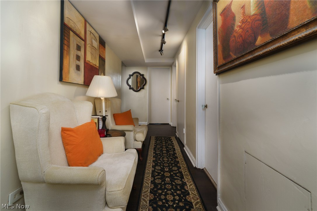 South Park Manor Condo - Residential