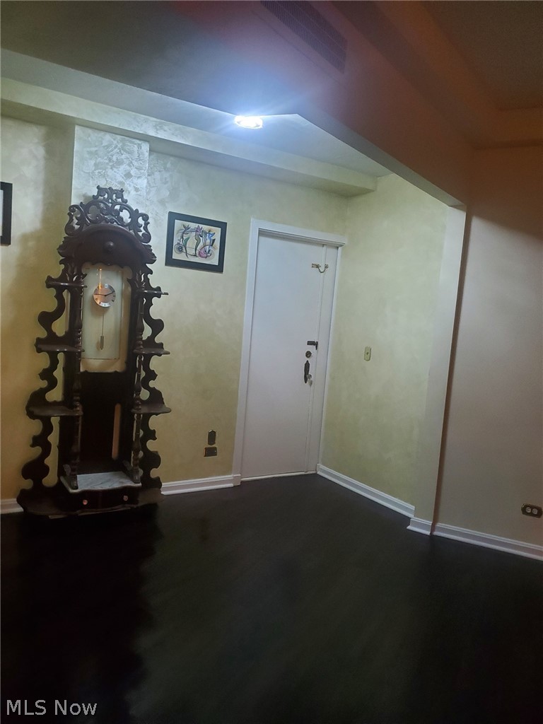 South Park Manor Condo - Residential