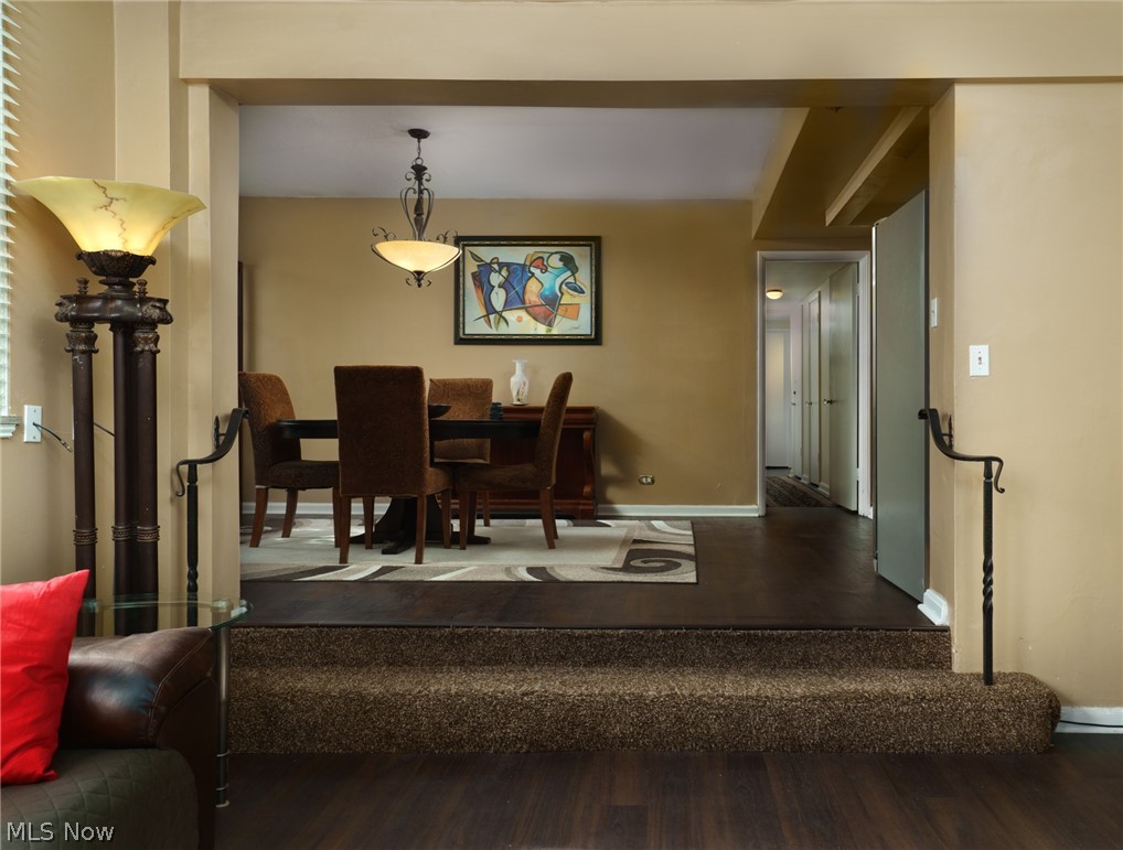 South Park Manor Condo - Residential