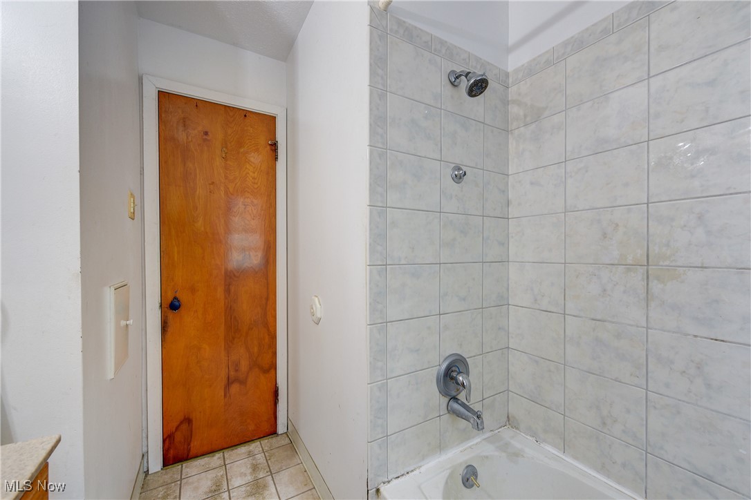 H A Stahl Props Cos Ridgewood - Residential