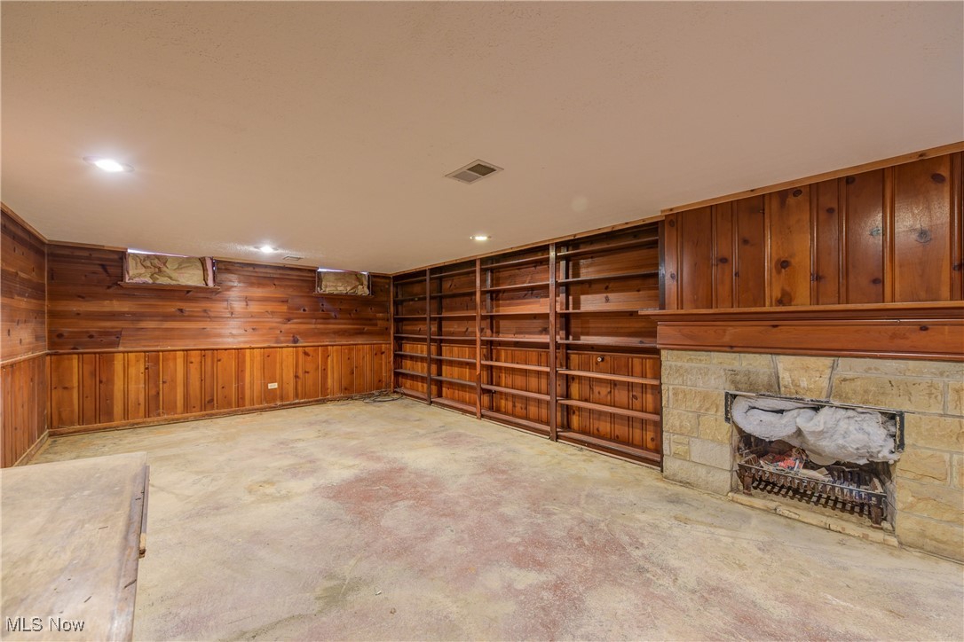 H A Stahl Props Cos Ridgewood - Residential