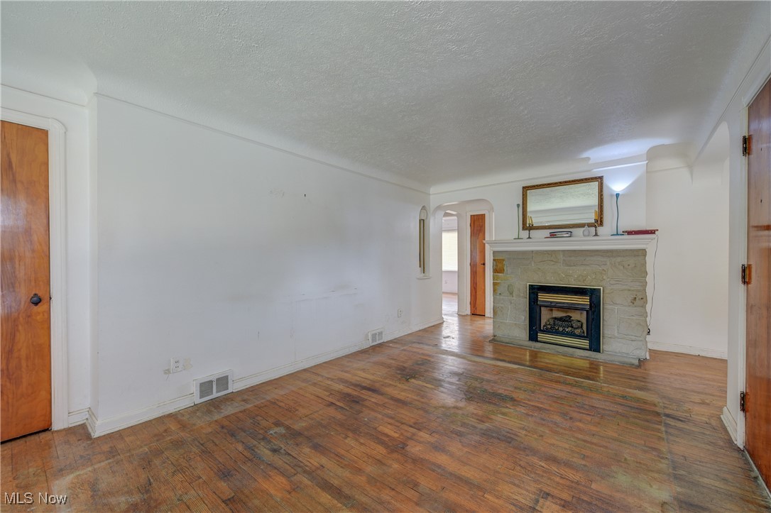 H A Stahl Props Cos Ridgewood - Residential