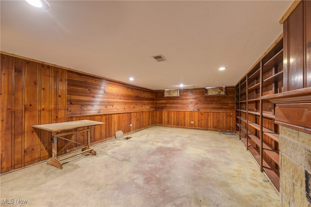 H A Stahl Props Cos Ridgewood - Residential