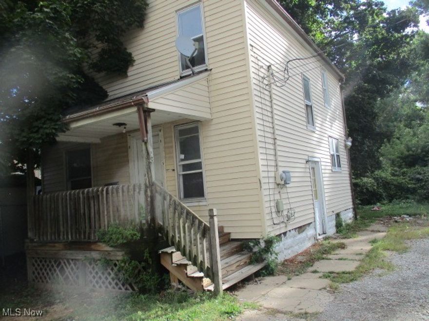 Close to basically everything.  Grab this and make it your home or add to your investor portfolio. Either way it is a great deal.