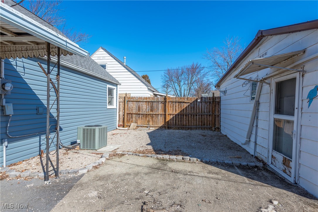 715 Euclid Avenue, Lorain, Ohio image 38