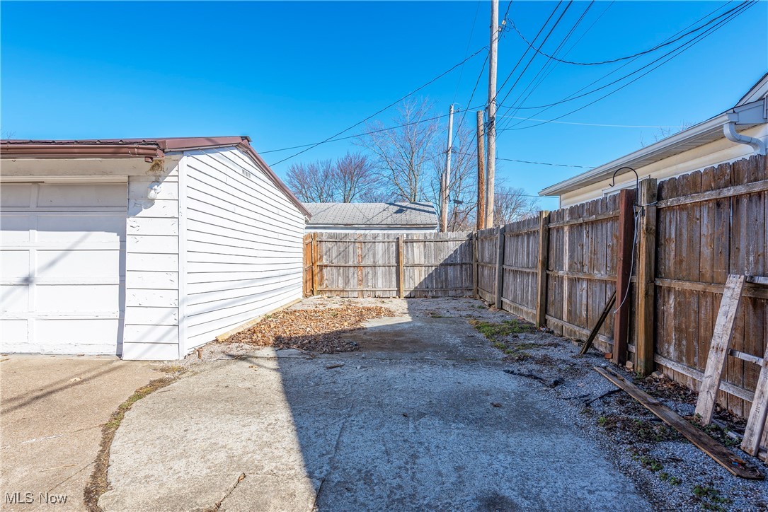 715 Euclid Avenue, Lorain, Ohio image 35