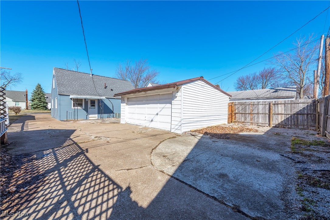 715 Euclid Avenue, Lorain, Ohio image 34