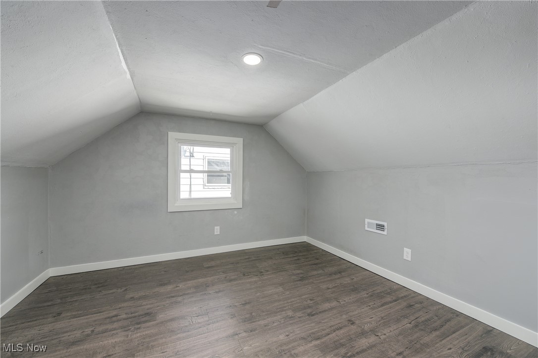 715 Euclid Avenue, Lorain, Ohio image 30
