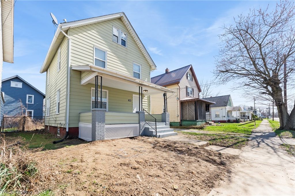 Photo of 1136 Smith Avenue SW, Canton, OH 44706 (MLS # 5191801)