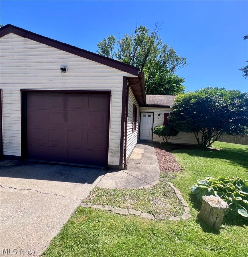 Photo of 122 Royal Crest Drive #G, Seville, OH 44273 (MLS # 5216041)