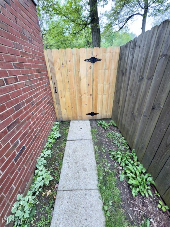 City/Youngstown - Residential