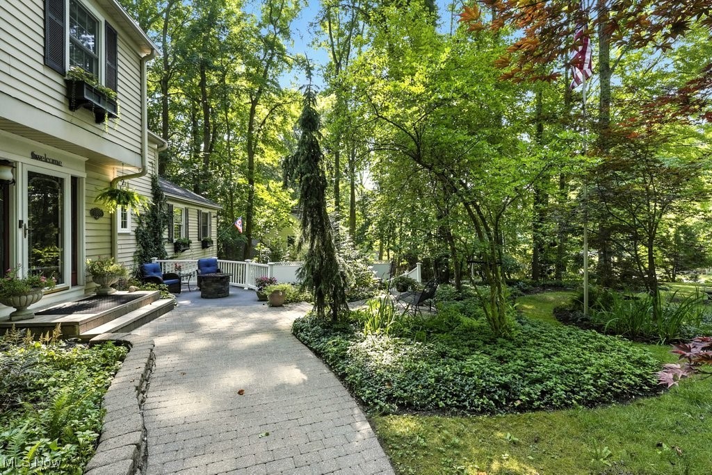 Willoughby Hills, Ohio 44094, United States, 4 Bedrooms Bedrooms, ,4 BathroomsBathrooms,Residential,Active,187184