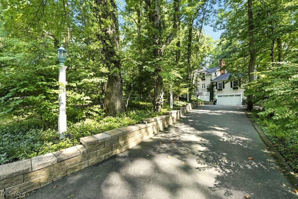 Willoughby Hills, Ohio 44094, United States, 4 Bedrooms Bedrooms, ,4 BathroomsBathrooms,Residential,Active,187184