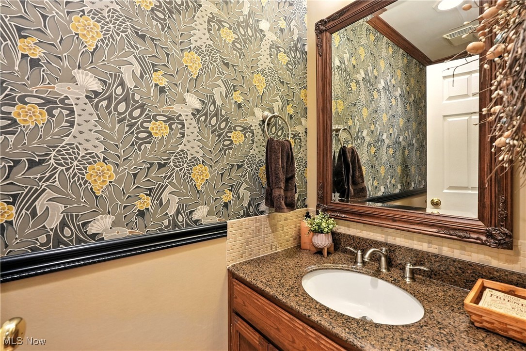 Willoughby Hills, Ohio 44094, United States, 4 Bedrooms Bedrooms, ,4 BathroomsBathrooms,Residential,Active,187184