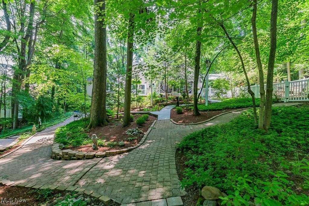 Willoughby Hills, Ohio 44094, United States, 4 Bedrooms Bedrooms, ,4 BathroomsBathrooms,Residential,Active,187184