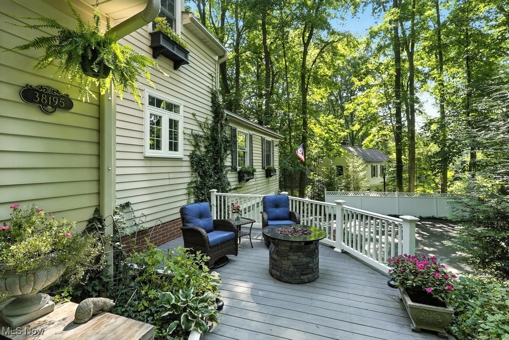 Willoughby Hills, Ohio 44094, United States, 4 Bedrooms Bedrooms, ,4 BathroomsBathrooms,Residential,Active,187184