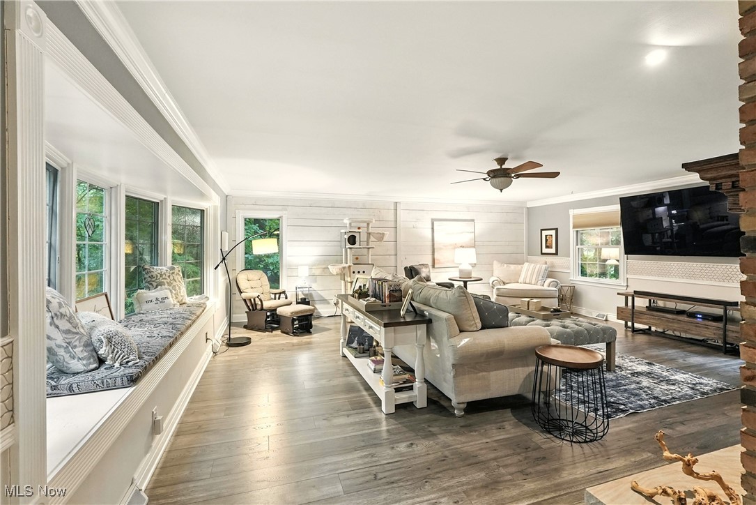 Willoughby Hills, Ohio 44094, United States, 4 Bedrooms Bedrooms, ,4 BathroomsBathrooms,Residential,Active,187184