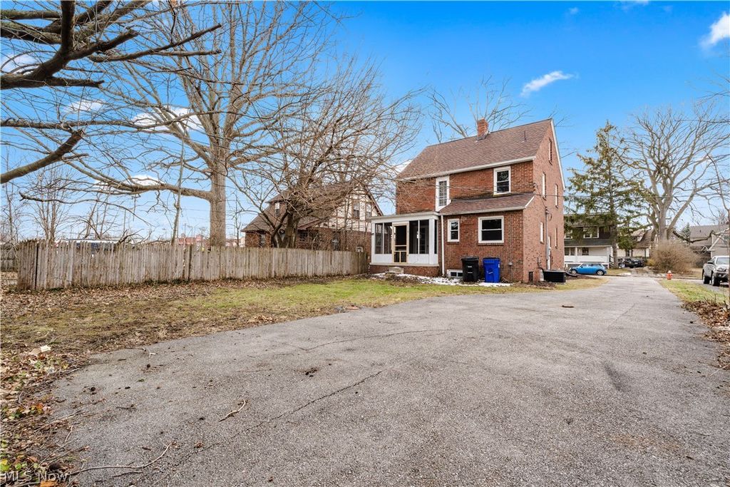 Photo of 18303 Canterbury Road, Cleveland, OH 44119 (MLS # 5191109)