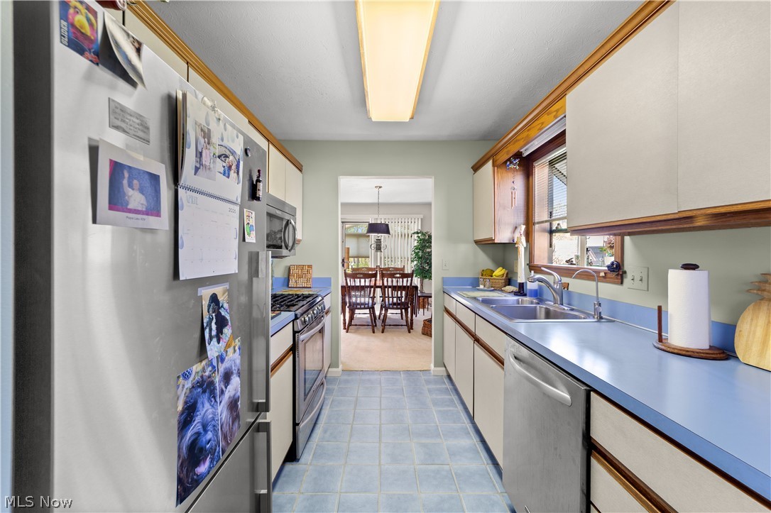 Halle Pointe Condo - Residential