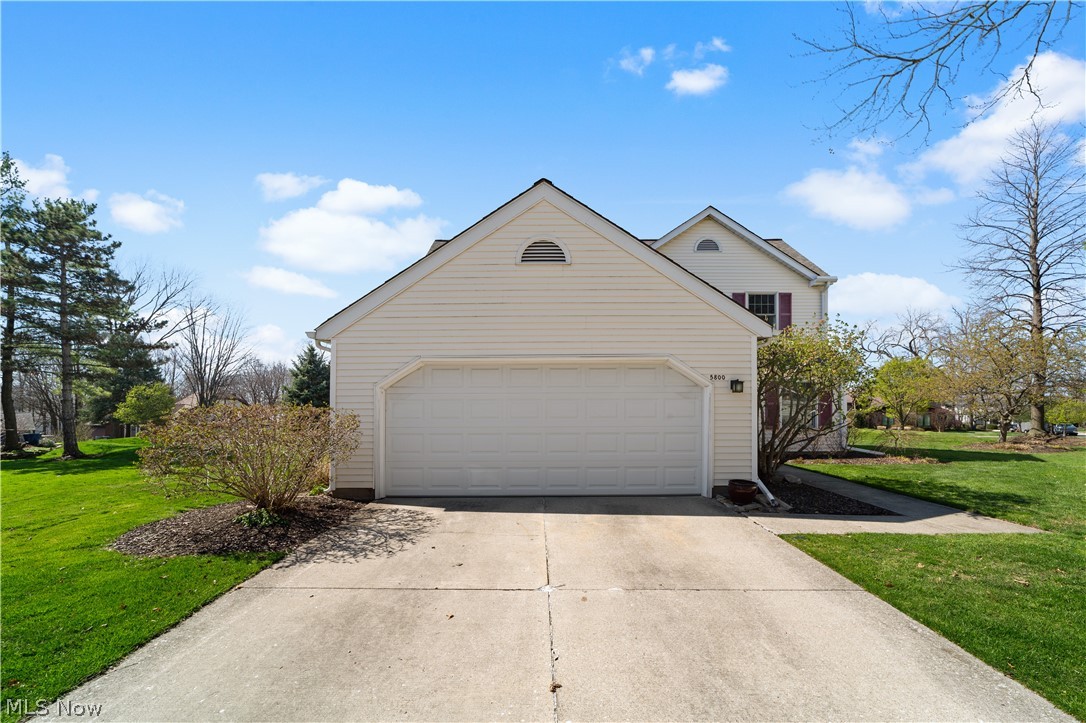 Halle Pointe Condo - Residential